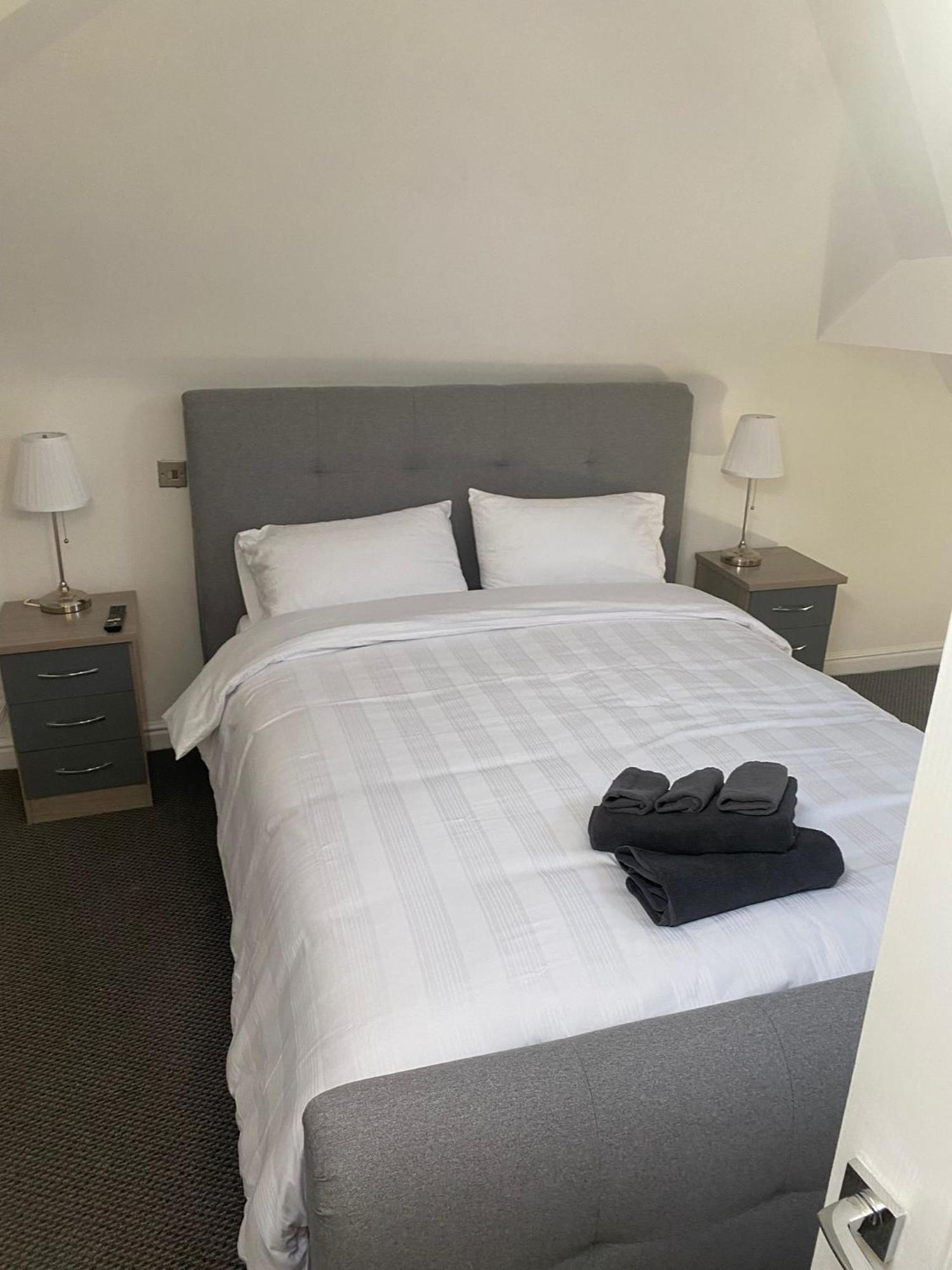 Spacious 2 Bedroom Apartment Liverpool Buitenkant foto